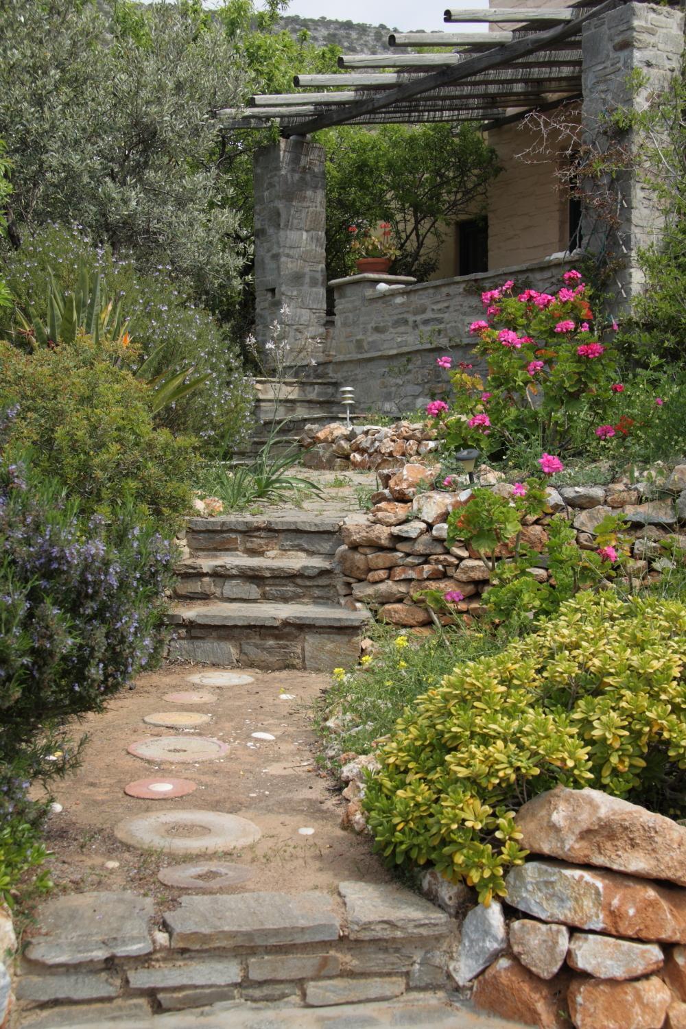 To The Garden Guest House Angairia Exterior photo