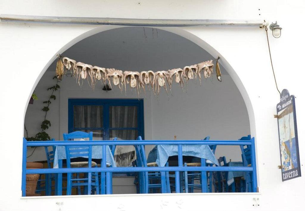 To The Garden Guest House Angairia Exterior photo
